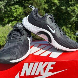 Nike Renew In-Season Black Casual Sneaker - US Womens 9 NEW